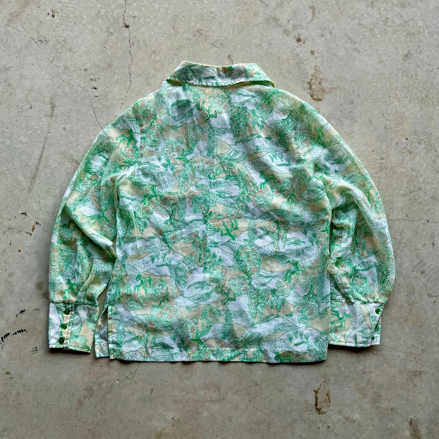 Vintage Rolling Hills Green Button up